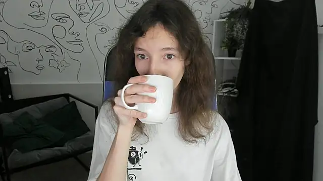 EmmanuellBrown online show from September 14, 4:22 am