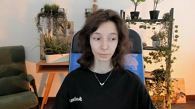 EmmanuellBrown online show from March 15, 4:18 am