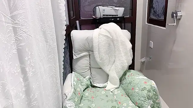 mmm6660 online show from November 10, 2:16 pm