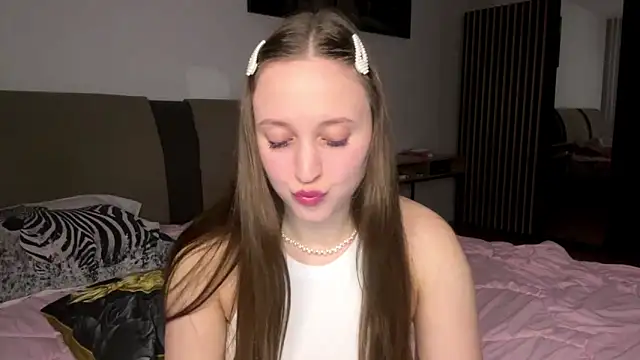 Shirley1Ross online show from September 9, 8:19 pm