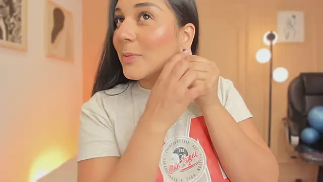 Snapshot of salem_sp chatting on March 2, 11:39 am salem sp online show from March 2, 11:39 am