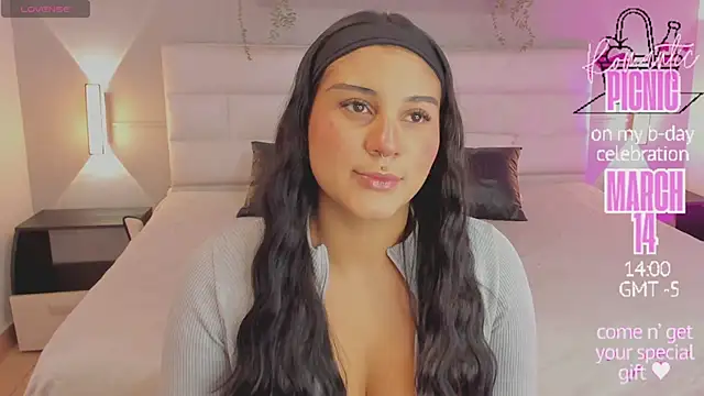 Snapshot of salem_sp chatting on March 6, 11:39 am salem sp online show from March 6, 11:39 am