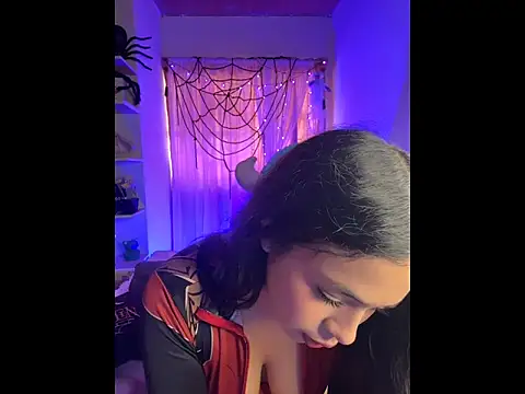 Snapshot of emma_fiore4_ chatting on October 7, 4:04 pm emma fiore4 online show from October 7, 4:04 pm