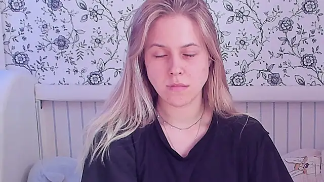 AngelAnty online show from May 11, 1:06 pm