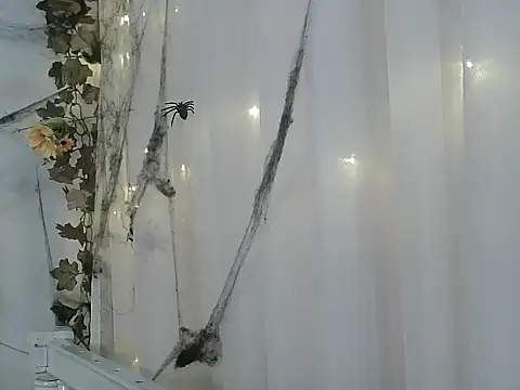 angelainparis28 online show from October 27, 6:06 am