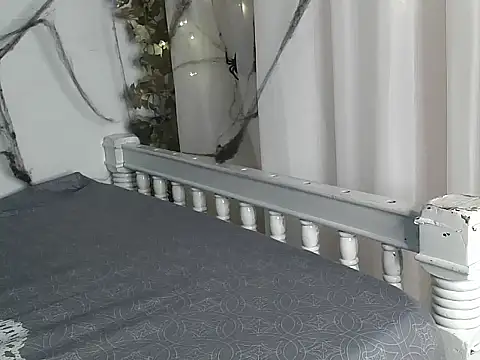 angelainparis28 online show from October 31, 5:19 am