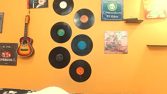 Snapshot of meisevil77 chatting on September 10, 3:28 am meisevil77 online show from September 10, 3:28 am