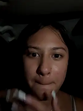 Snapshot of lynn9000 chatting on October 2, 6:42 am lynn9000 online show from October 2, 6:42 am