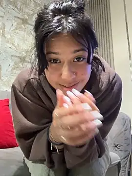 Snapshot of lynn9000 chatting on October 5, 5:50 am lynn9000 online show from October 5, 5:50 am