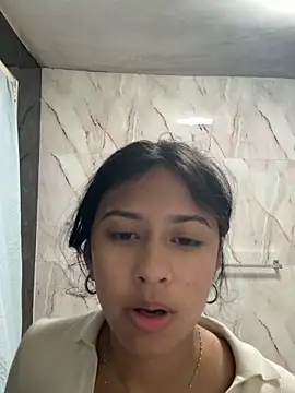 Snapshot of lynn9000 chatting on October 18, 7:42 am lynn9000 online show from October 18, 7:42 am