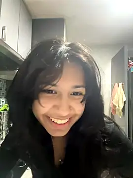 Snapshot of lynn9000 chatting on October 25, 5:04 am lynn9000 online show from October 25, 5:04 am