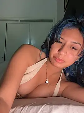 lynn9000 online show from March 29, 6:13 am