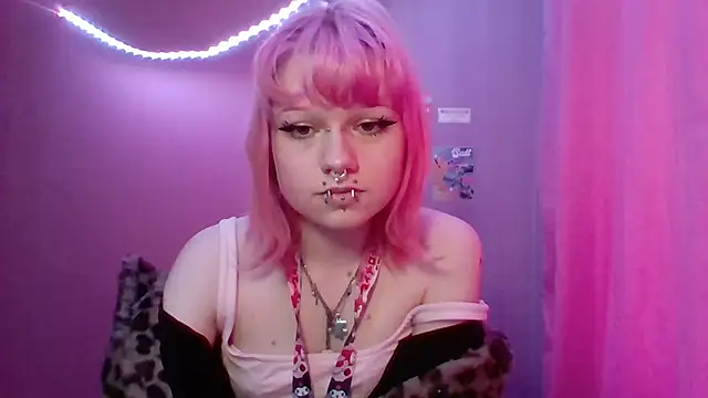 Snapshot of PinkyPixy chatting on October 3, 12:24 pm PinkyPixy online show from October 3, 12:24 pm