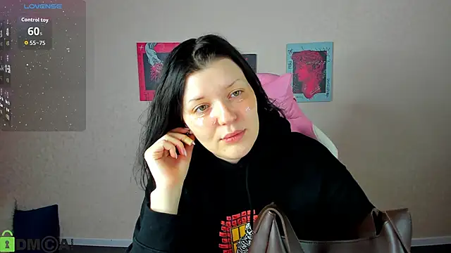 Michele Greenn online show from October 3, 1:24 am