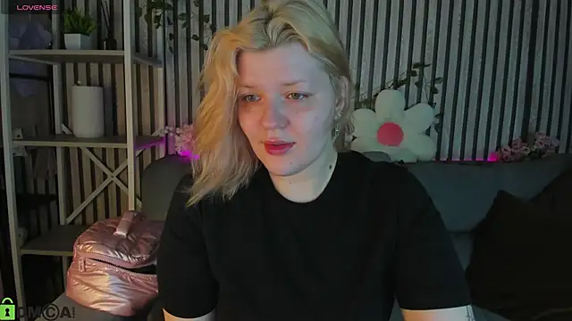 Michele Greenn online show from June 29, 1:12 am
