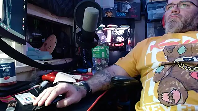 twistedj83 online show from January 15, 10:31 am