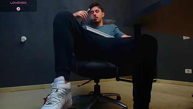 EnzoRace online show from October 15, 10:15 am