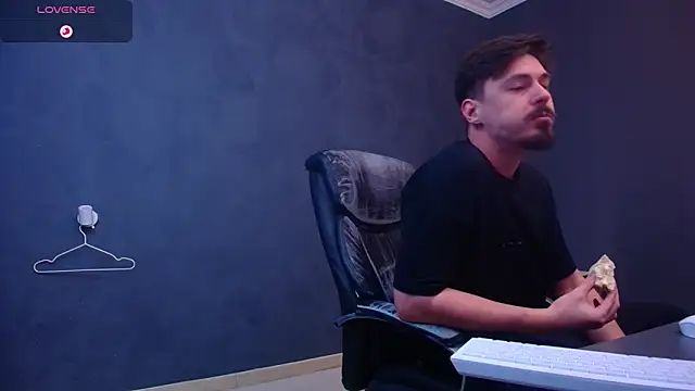 EnzoRace online show from January 16, 5:11 am