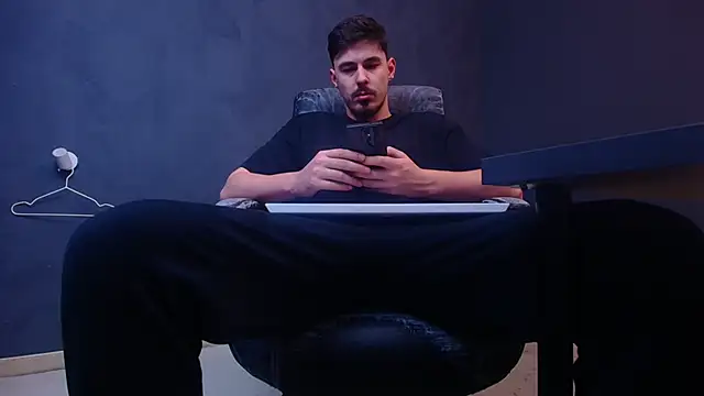 EnzoRace online show from February 9, 5:55 am