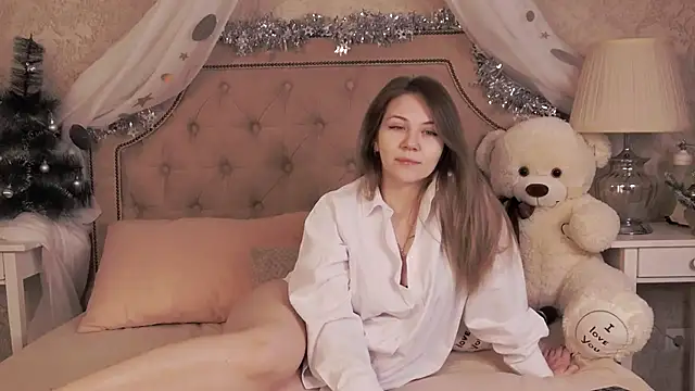 Snapshot of VeraHaze chatting on December 22, 2:41 am VeraHaze online show from December 22, 2:41 am