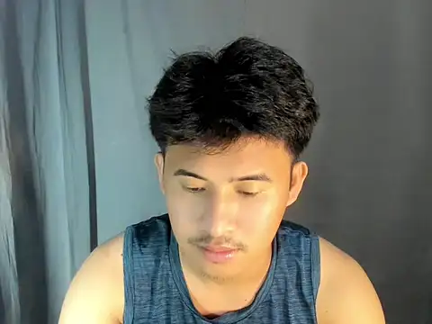 Snapshot of Adim-pinoy146 chatting on May 21, 7:10 pm Adim-pinoy146 online show from May 21, 7:10 pm