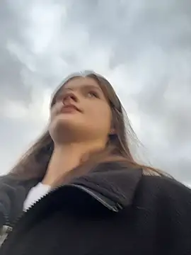 Snapshot of KittyQueeny chatting on October 10, 2:05 pm KittyQueeny online show from October 10, 2:05 pm