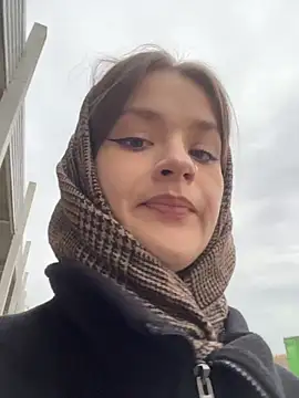 Snapshot of KittyQueeny chatting on October 23, 2:05 pm KittyQueeny online show from October 23, 2:05 pm