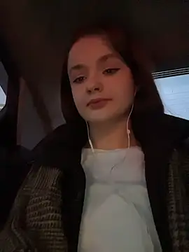 Snapshot of KittyQueeny chatting on October 26, 2:12 pm KittyQueeny online show from October 26, 2:12 pm