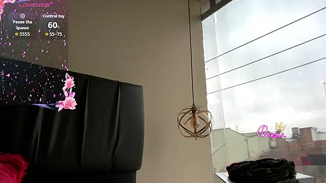 iisabella noa online show from March 2, 12:23 pm