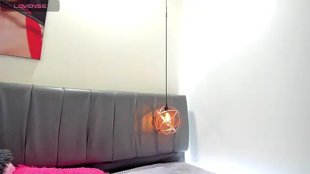 Snapshot of iisabella_noa chatting on July 8, 12:42 pm iisabella noa online show from July 8, 12:42 pm