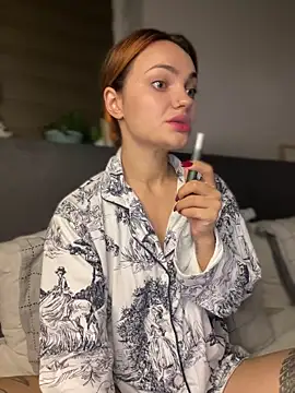 SaraLow online show from October 17, 1:09 am