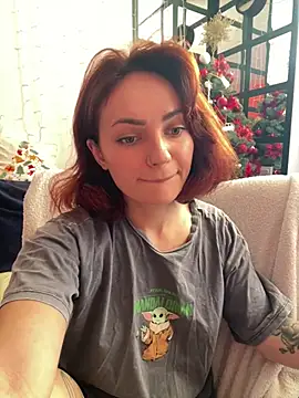 Snapshot of SaraLow chatting on January 13, 7:46 am SaraLow online show from January 13, 7:46 am