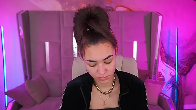 EricaSin online show from October 19, 6:03 am