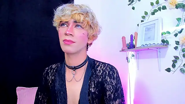 Cooperrosscute233 online show from October 26, 4:35 pm