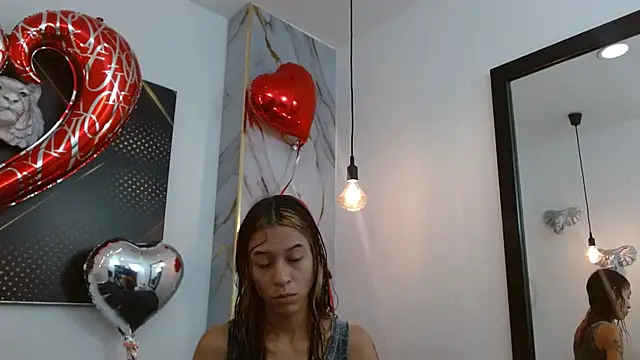 Snapshot of HannaHot_69 chatting on February 14, 12:13 pm HannaHot 69 online show from February 14, 12:13 pm