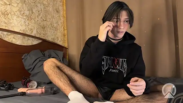 NikGive online show from February 2, 4:38 pm