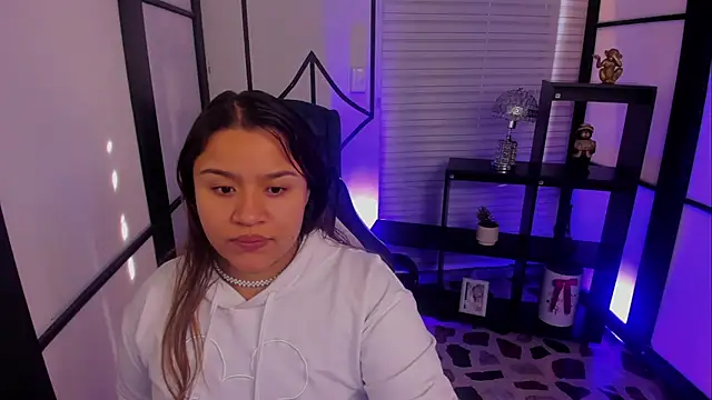 ElaBourn  online show from October 9, 12:36 pm