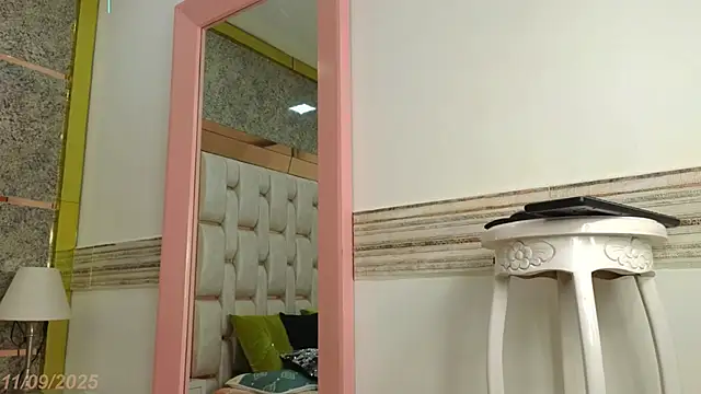 Mandy Peaches online show from September 11, 5:51 am