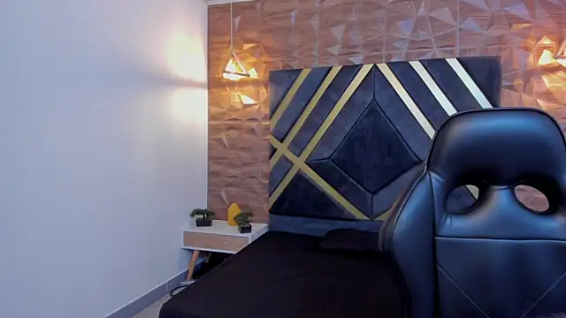 Emmaa white  online show from November 26, 5:14 pm