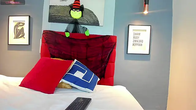 Snapshot of Sex_samantha chatting on October 13, 1:11 pm Sex samantha online show from October 13, 1:11 pm