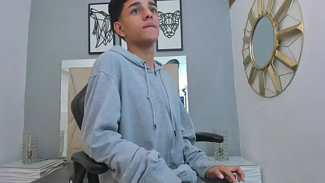 Snapshot of owen__johnson chatting on September 23, 12:08 pm owen johnson online show from September 23, 12:08 pm