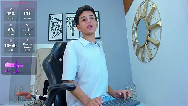 Snapshot of owen__johnson chatting on September 29, 3:22 am owen johnson online show from September 29, 3:22 am