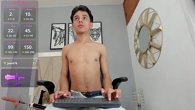 Snapshot of owen__johnson chatting on September 29, 4:23 pm owen johnson online show from September 29, 4:23 pm