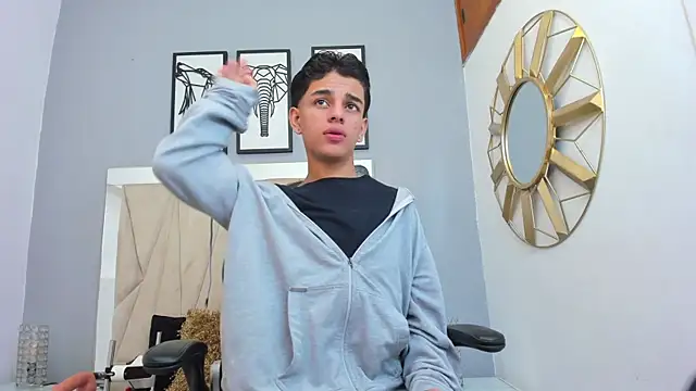 Snapshot of owen__johnson chatting on October 4, 12:03 pm owen johnson online show from October 4, 12:03 pm