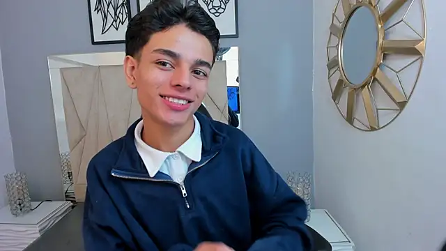 Snapshot of owen__johnson chatting on October 11, 11:42 am owen johnson online show from October 11, 11:42 am