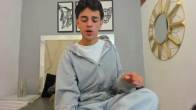 Snapshot of owen__johnson chatting on October 16, 11:55 am owen johnson online show from October 16, 11:55 am