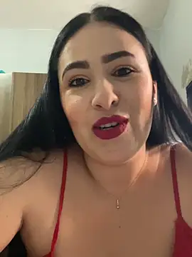 Snapshot of IvettSt_ chatting on June 13, 7:23 pm IvettSt online show from June 13, 7:23 pm