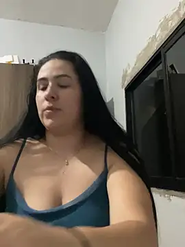 Snapshot of IvettSt_ chatting on June 19, 4:28 am IvettSt online show from June 19, 4:28 am