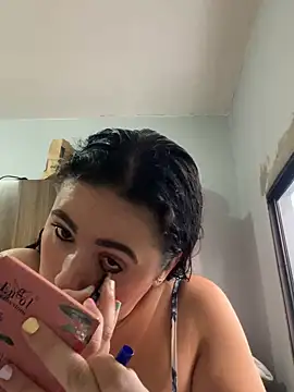 Snapshot of IvettSt_ chatting on July 29, 7:34 pm IvettSt online show from July 29, 7:34 pm