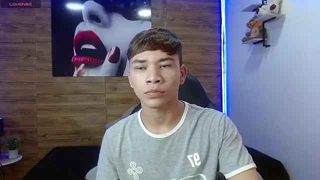 nathanclay online show from May 14, 1:40 pm